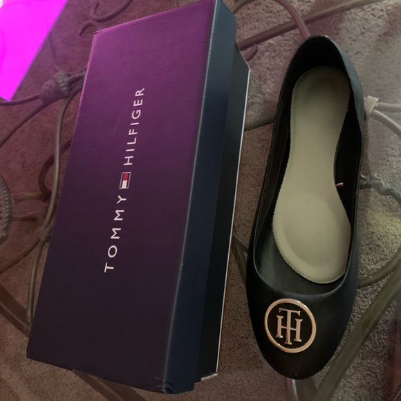 Shoes - Tommy Hilfiger flats